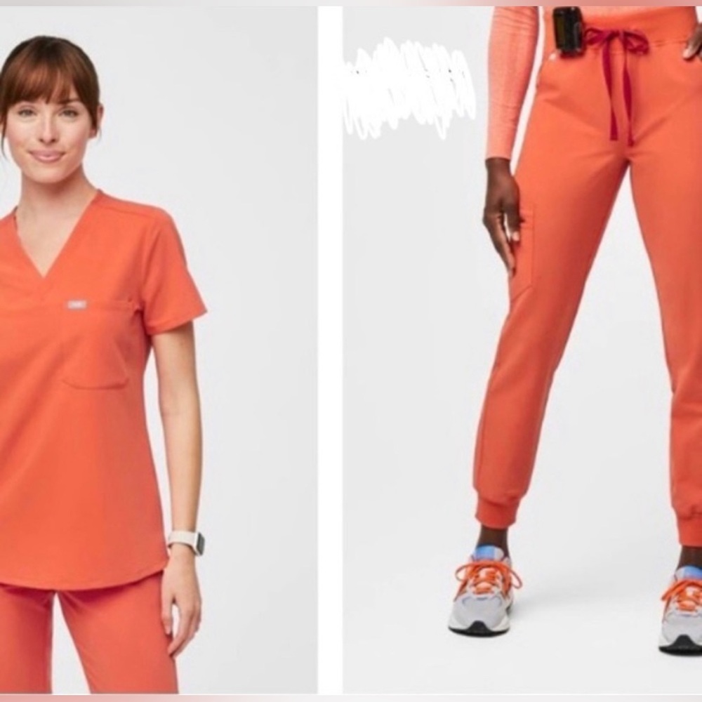 Figs bright orange scrub set M petite